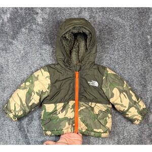 The North Face Jacket Infant 6-12 Months Camo Reversible Hooded Puffer Sherpa